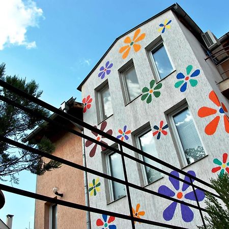 10 Coins Hostel & Tours Sofia Eksteriør bilde