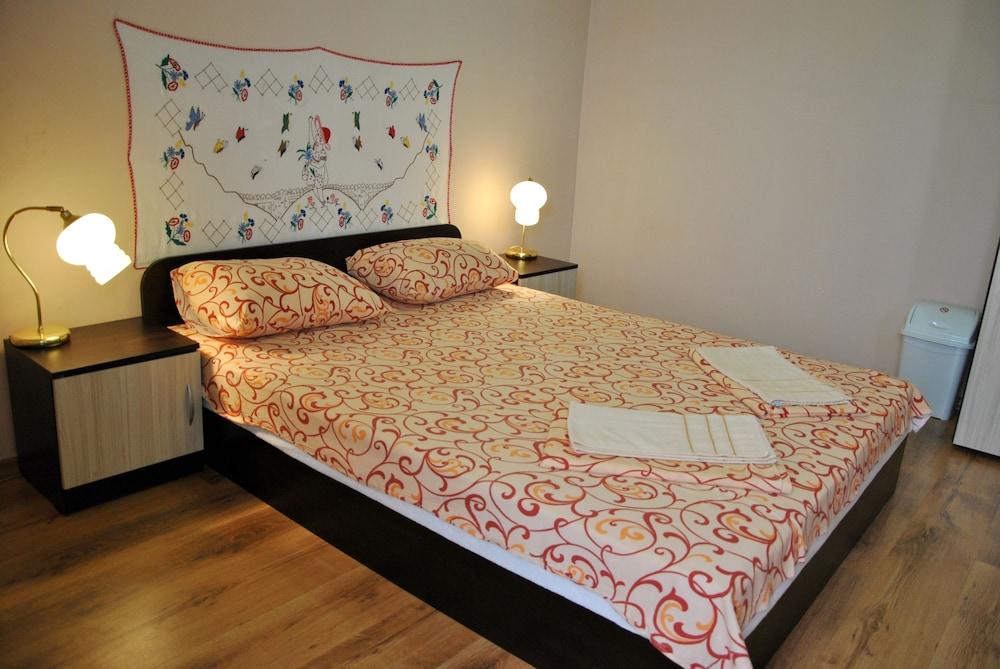 10 Coins Hostel & Tours Sofia Eksteriør bilde