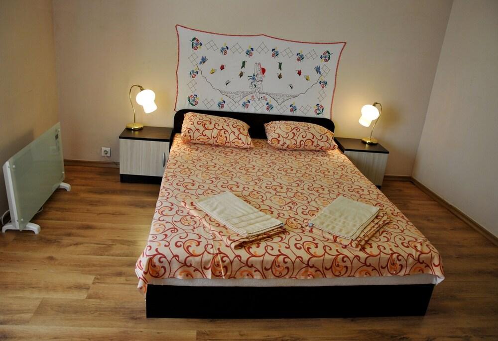 10 Coins Hostel & Tours Sofia Eksteriør bilde