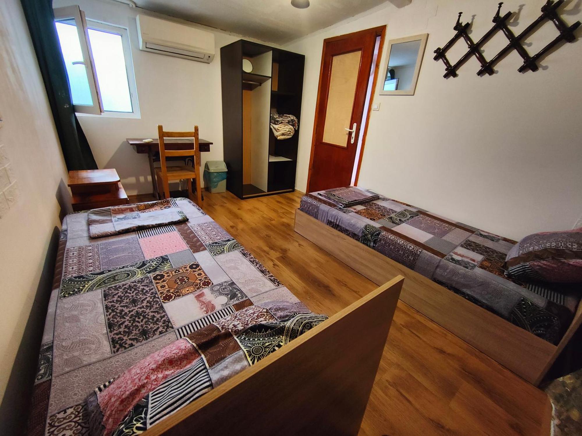 10 Coins Hostel & Tours Sofia Eksteriør bilde