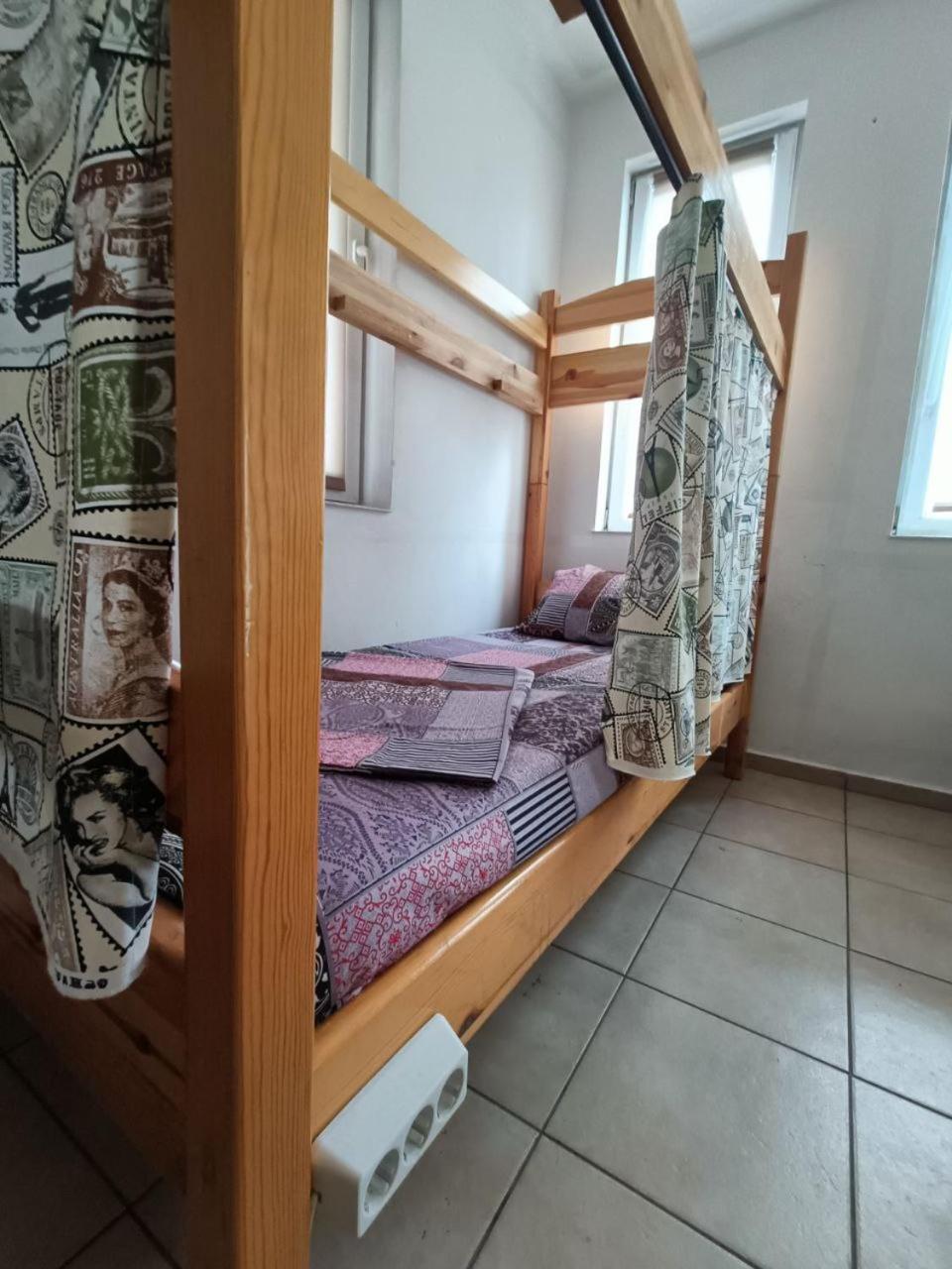 10 Coins Hostel & Tours Sofia Rom bilde